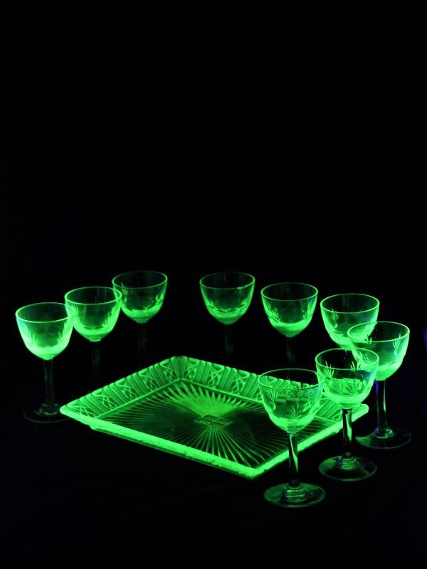 Drinkgazen Set Met Dienblad in Uraniumglas